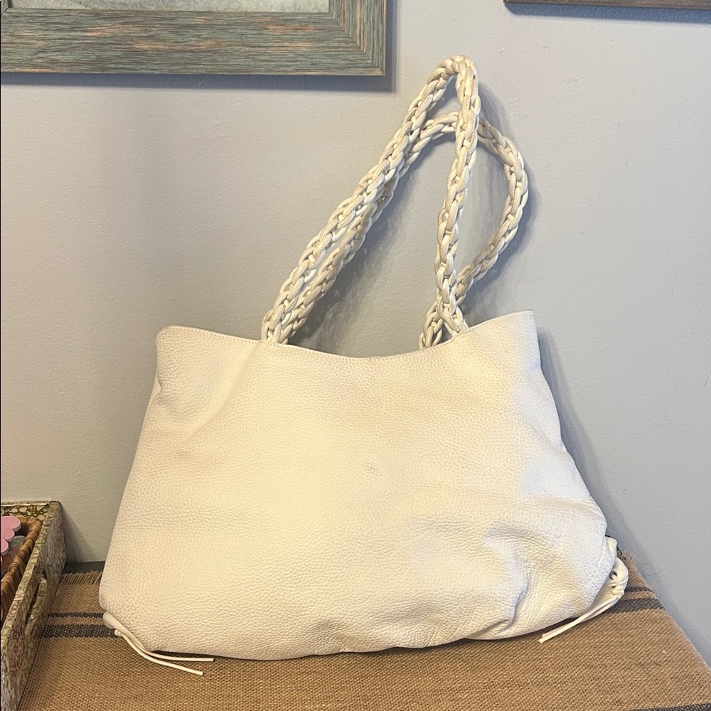 [Paolo Masi] Elegant White Braided Handle Women's Bag